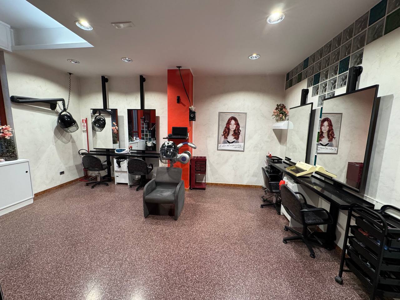 Interno del salone Karma Parrucchiere a Campobasso