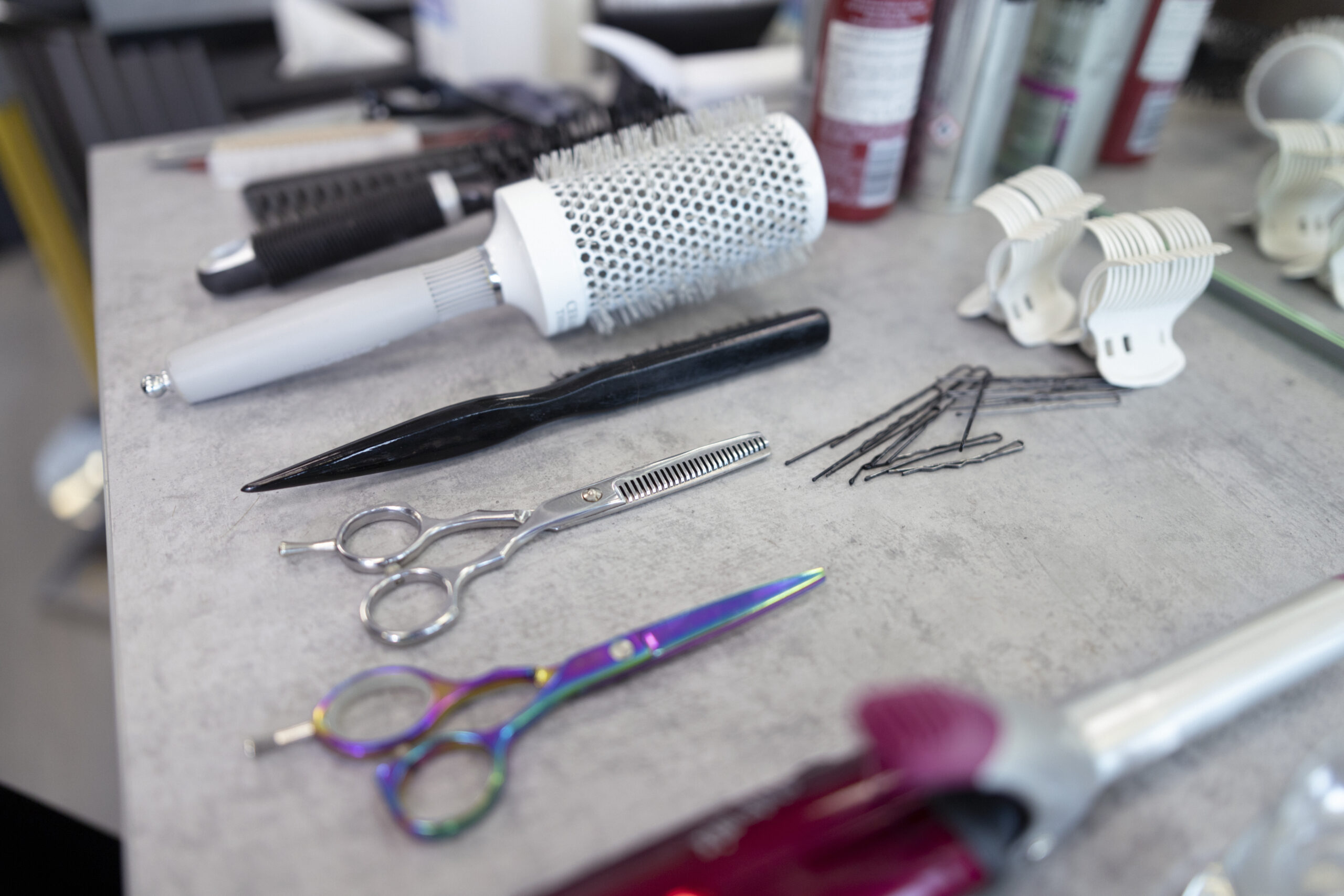 Piega e styling con strumenti professionali